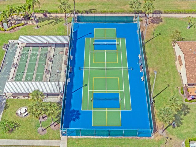 809 Sky Pine Way F, Greenacres, FL 33415