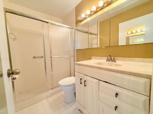 809 Sky Pine Way F, Greenacres, FL 33415