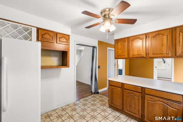 537 George Washington Road, Enfield, CT 06082