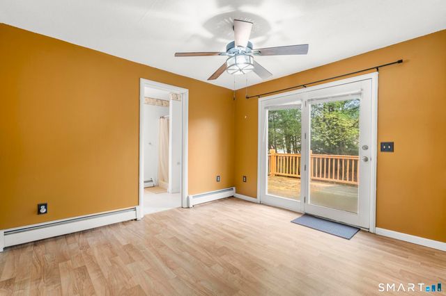 537 George Washington Road, Enfield, CT 06082
