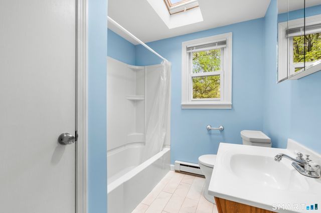 537 George Washington Road, Enfield, CT 06082
