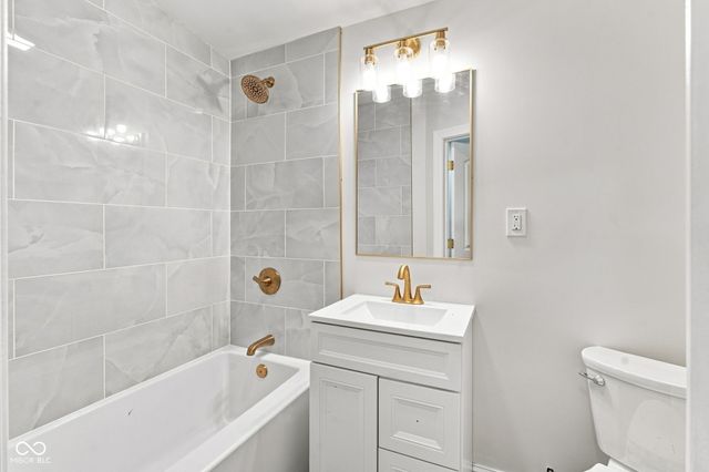 208 N Tacoma Avenue, Indianapolis, IN 46201