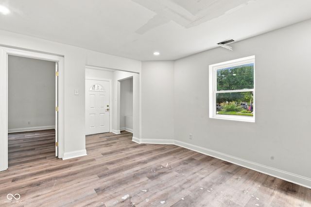 208 N Tacoma Avenue, Indianapolis, IN 46201