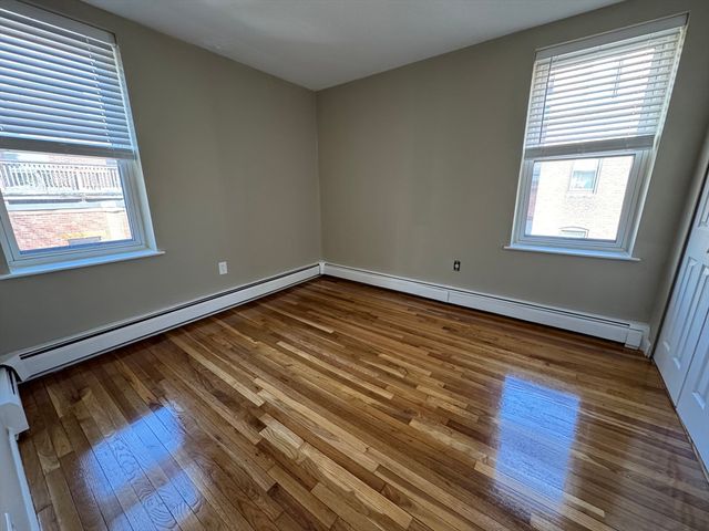 4 Albemarle Ct C, Boston, MA 02115