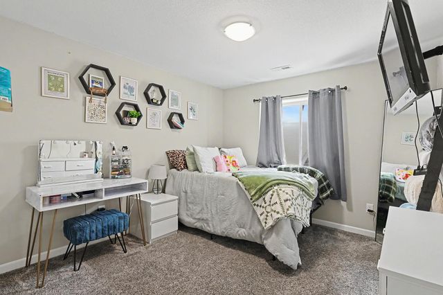 881 N Cloverleaf, Goddard, KS 67052