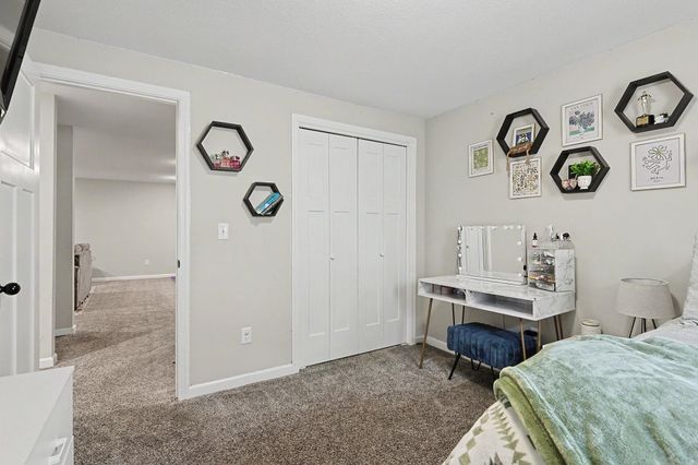 881 N Cloverleaf, Goddard, KS 67052