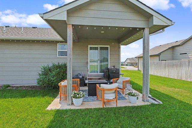 881 N Cloverleaf, Goddard, KS 67052