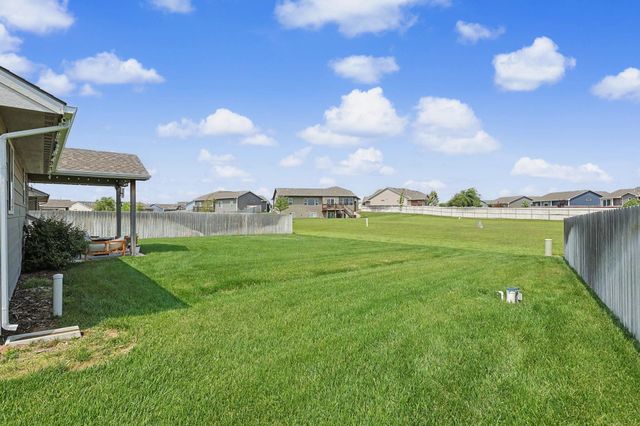 881 N Cloverleaf, Goddard, KS 67052