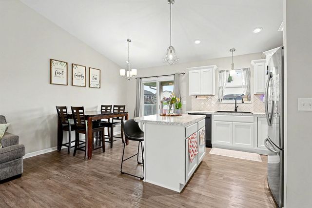 881 N Cloverleaf, Goddard, KS 67052