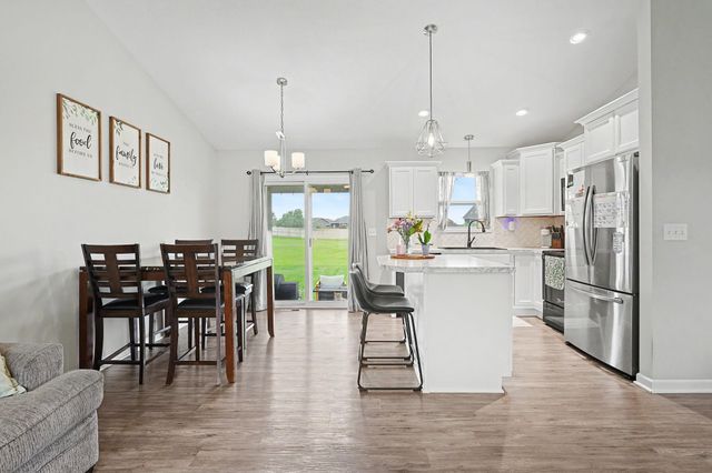 881 N Cloverleaf, Goddard, KS 67052