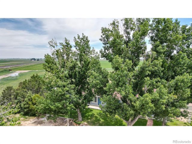 407 E Corona Avenue, Wiggins, CO 80654