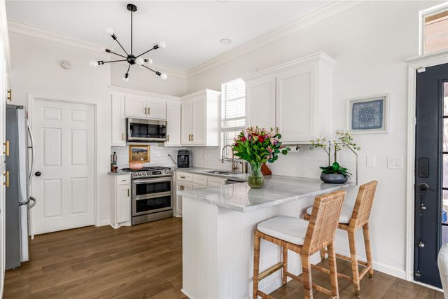 7205 Highland Heather Lane, Dallas, TX 75248