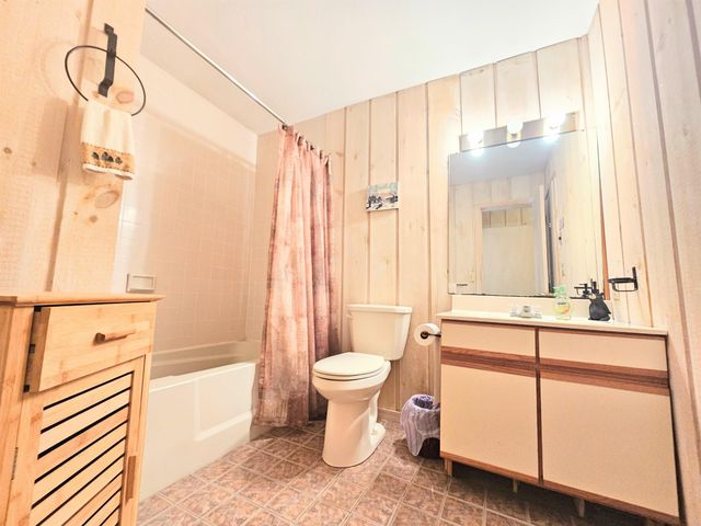 13 Mill Road, Dover, VT 05356