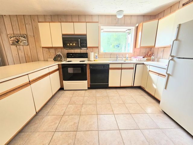13 Mill Road, Dover, VT 05356