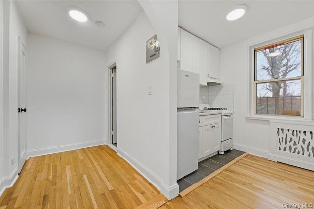 5645 Netherland Avenue 2F, Bronx, NY 10471