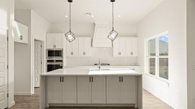 12800 NW 6th Street, Yukon, OK 73099