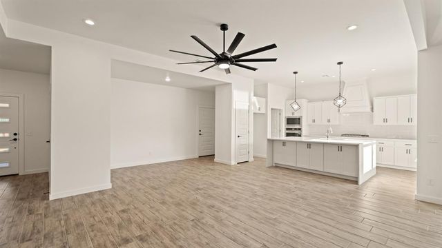 12800 NW 6th Street, Yukon, OK 73099