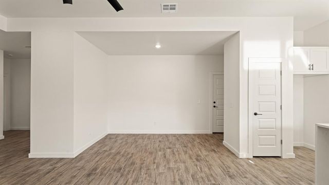 12800 NW 6th Street, Yukon, OK 73099