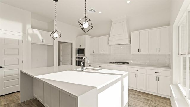 12800 NW 6th Street, Yukon, OK 73099