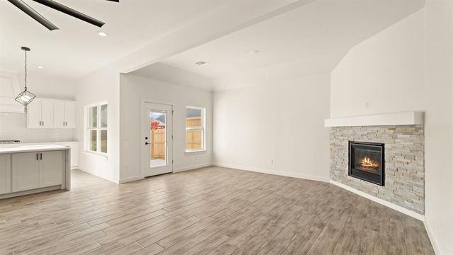 12800 NW 6th Street, Yukon, OK 73099