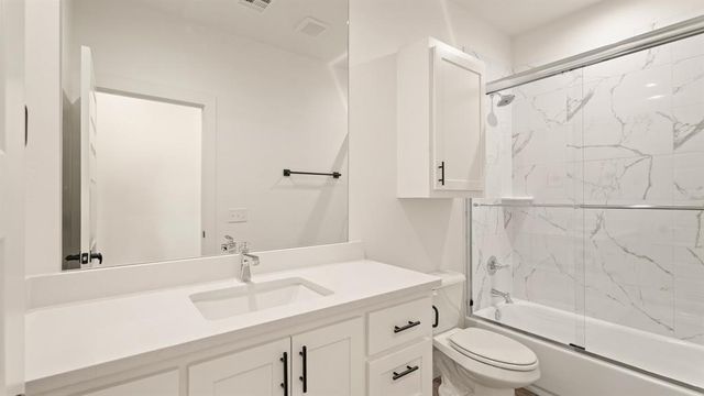 12800 NW 6th Street, Yukon, OK 73099