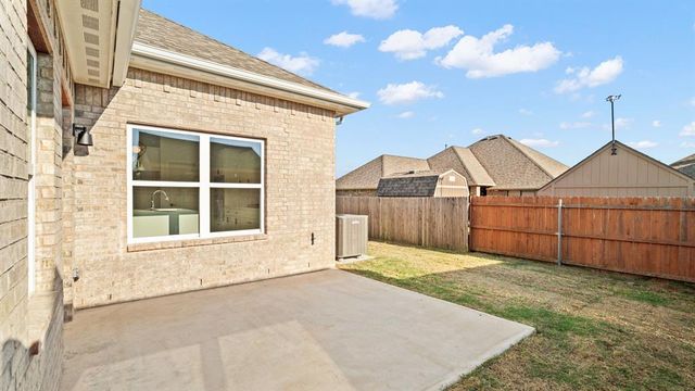 12800 NW 6th Street, Yukon, OK 73099