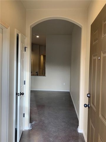 379 JOANNE LOOP B, Buda, TX 78610