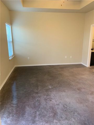 379 JOANNE LOOP B, Buda, TX 78610