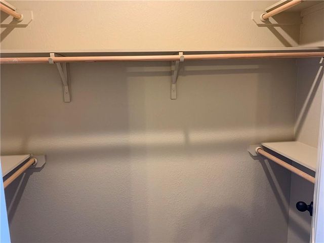 379 JOANNE LOOP B, Buda, TX 78610