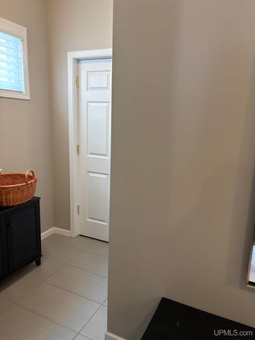 233 N Lakeshore Boulevard, Marquette, MI 49855