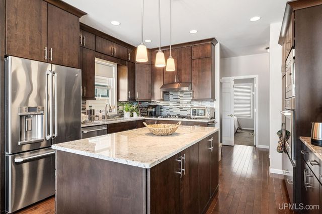 233 N Lakeshore Boulevard, Marquette, MI 49855