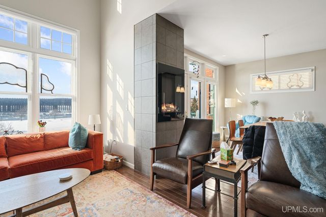 233 N Lakeshore Boulevard, Marquette, MI 49855