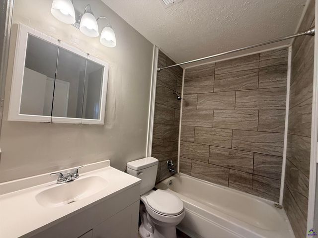 127 Kirkwood Circle, Warner Robins, GA 31088