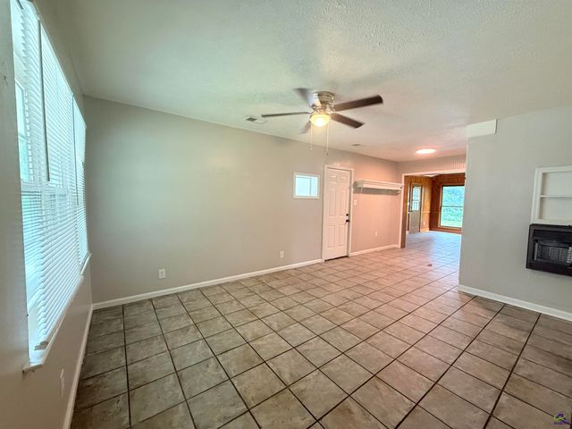 127 Kirkwood Circle, Warner Robins, GA 31088