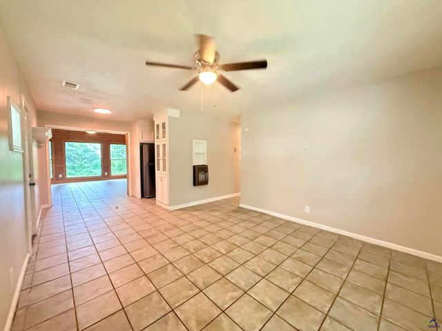 127 Kirkwood Circle, Warner Robins, GA 31088
