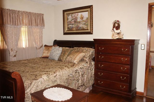 151 Hospital Drive, Pennington Gap, VA 24277