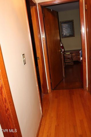 151 Hospital Drive, Pennington Gap, VA 24277