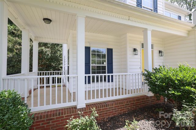 8306 Hornwood Court, Charlotte, NC 28215