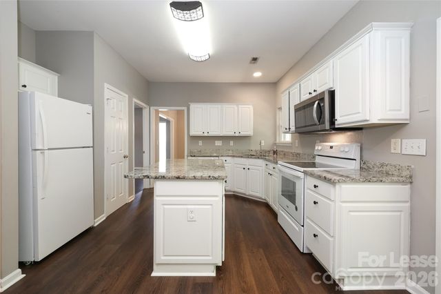 8306 Hornwood Court, Charlotte, NC 28215