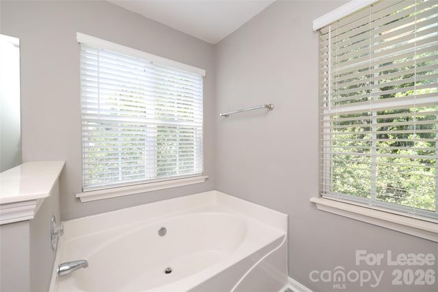 8306 Hornwood Court, Charlotte, NC 28215