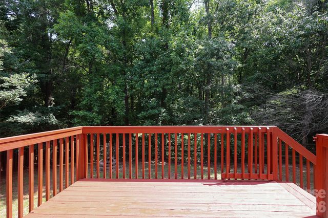8306 Hornwood Court, Charlotte, NC 28215