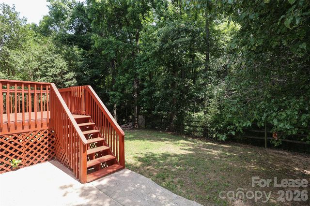 8306 Hornwood Court, Charlotte, NC 28215