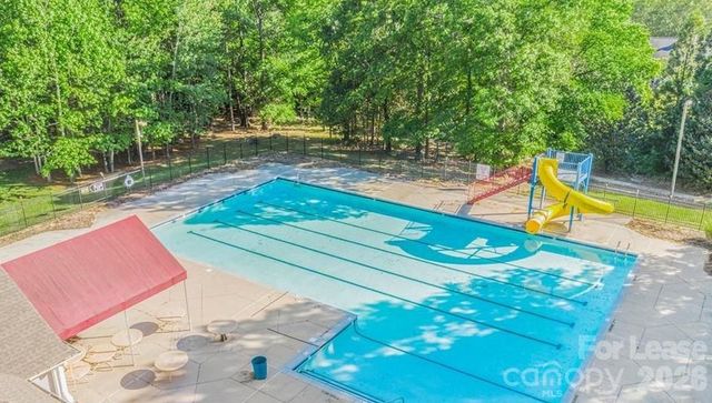 8306 Hornwood Court, Charlotte, NC 28215