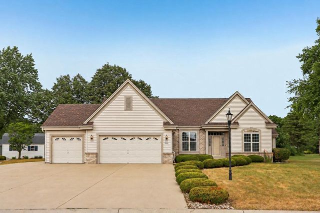 2509 Michele LANE, East Troy, WI 53120