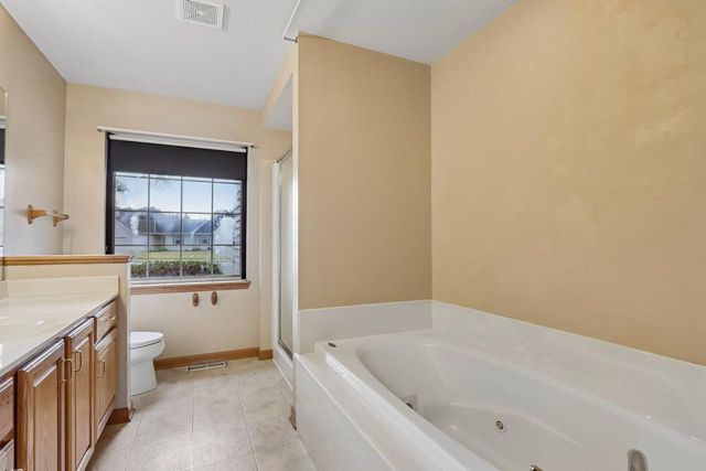 2509 Michele LANE, East Troy, WI 53120