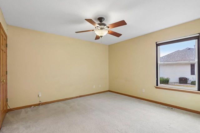 2509 Michele LANE, East Troy, WI 53120