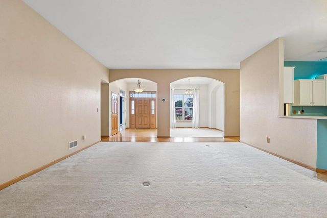 2509 Michele LANE, East Troy, WI 53120