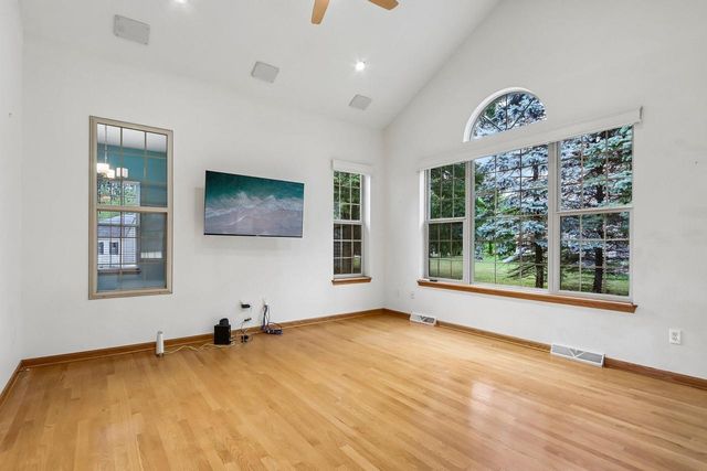 2509 Michele LANE, East Troy, WI 53120