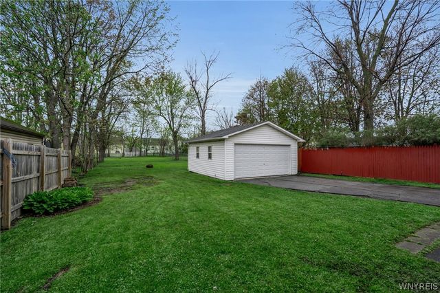 102 Hemenway Road, Cheektowaga, NY 14225