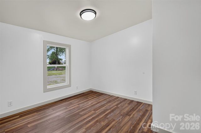 74 TJ Trail, Hendersonville, NC 28792
